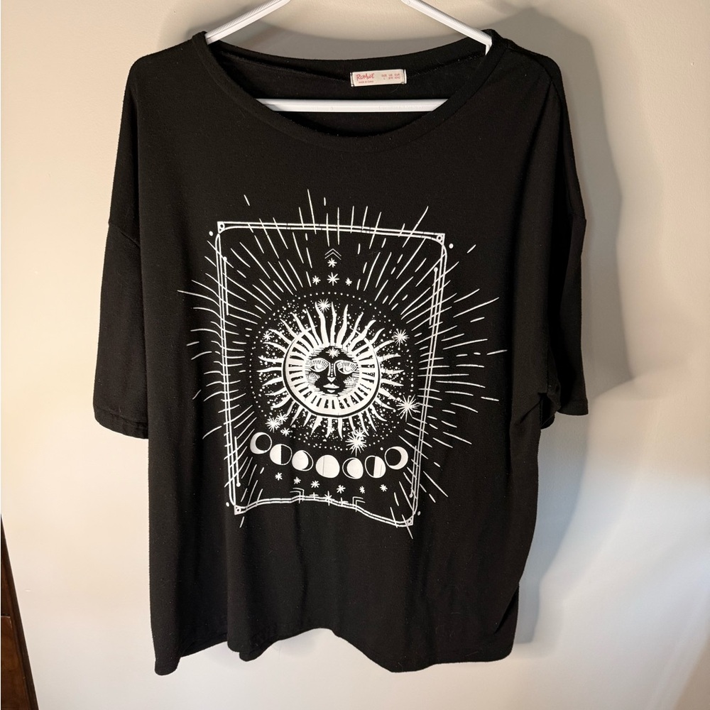 ROMWE Oversize Tee with celestial design